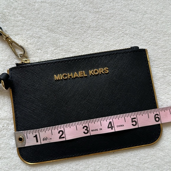 Michael Kors Coin Purse Wristlet - Picture 7 of 10
